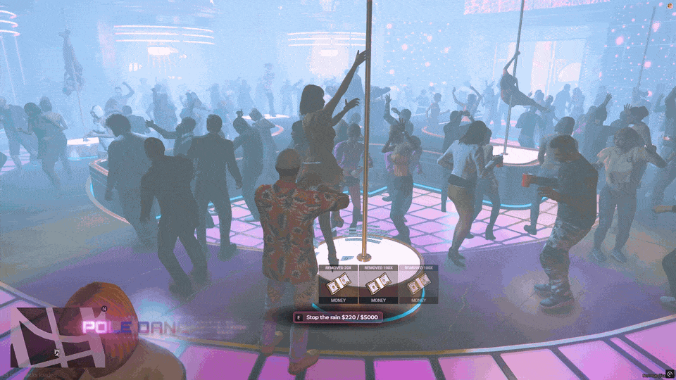 FiveM strip club pole dancers with make it rain in a nightclub
